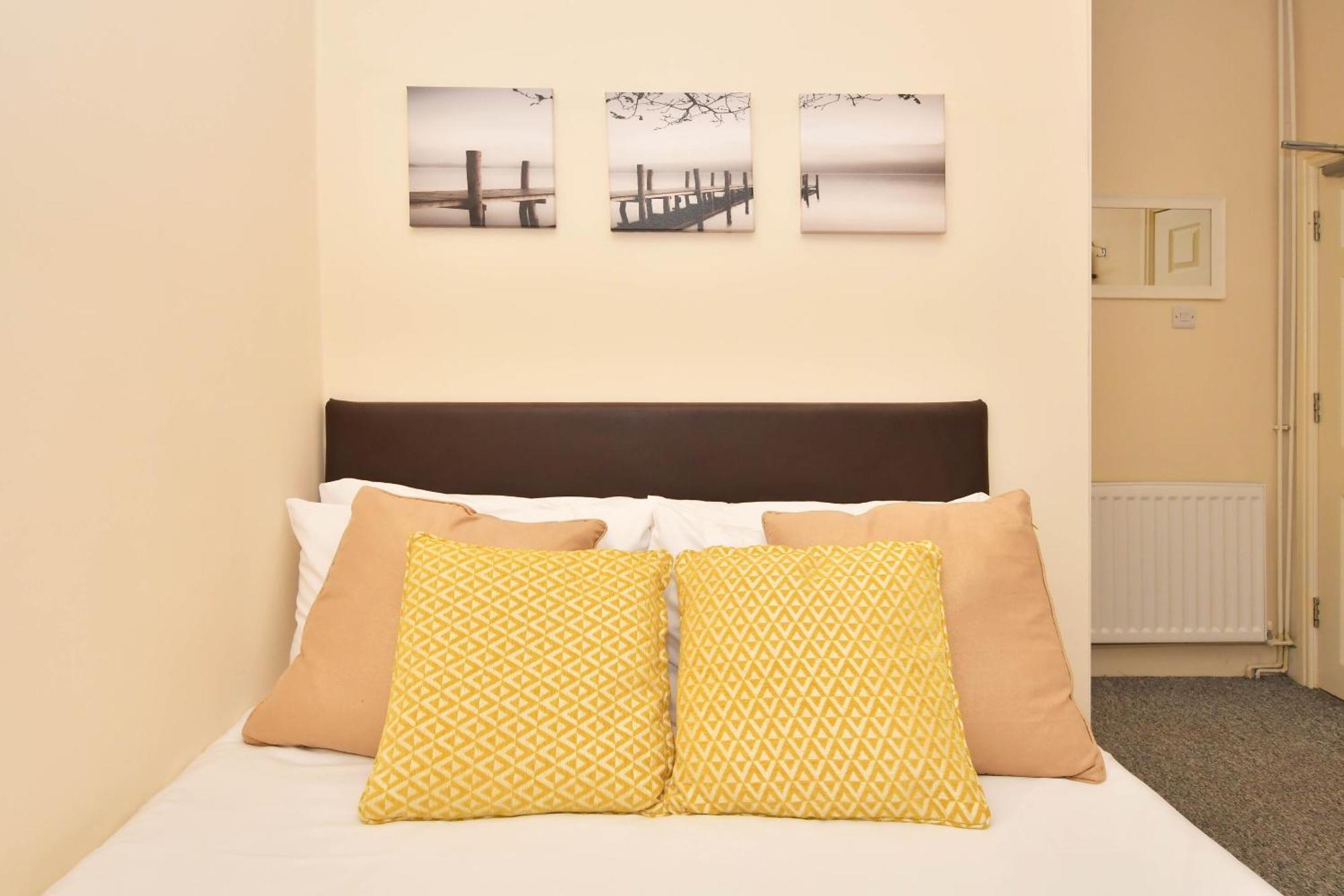Townhouse @ 178 Ruskin Road Crewe Ngoại thất bức ảnh