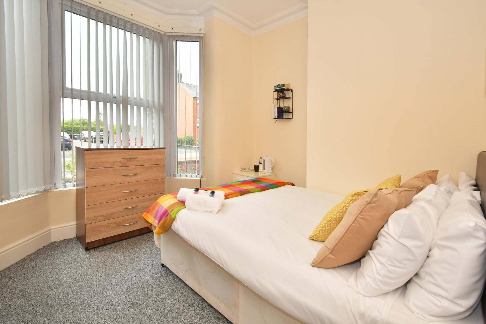 Townhouse @ 178 Ruskin Road Crewe Ngoại thất bức ảnh
