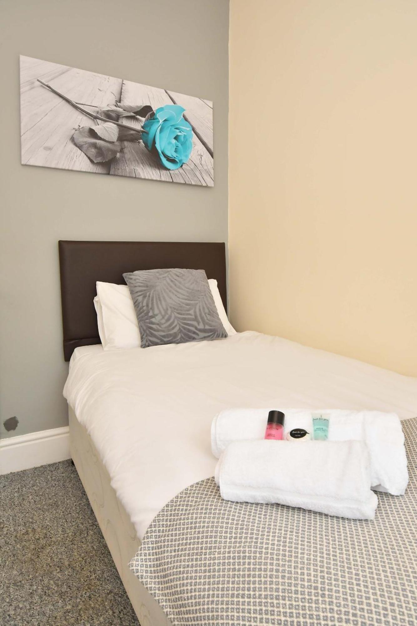 Townhouse @ 178 Ruskin Road Crewe Ngoại thất bức ảnh