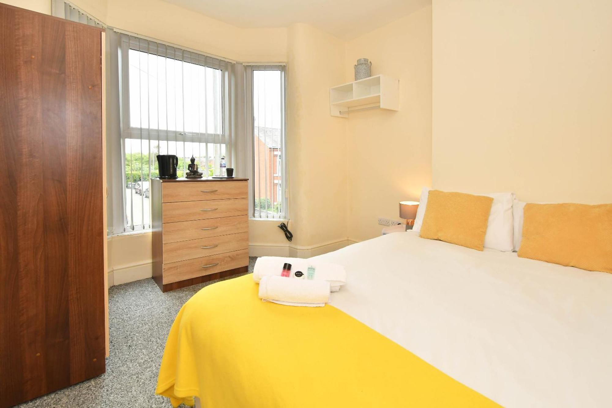 Townhouse @ 178 Ruskin Road Crewe Ngoại thất bức ảnh