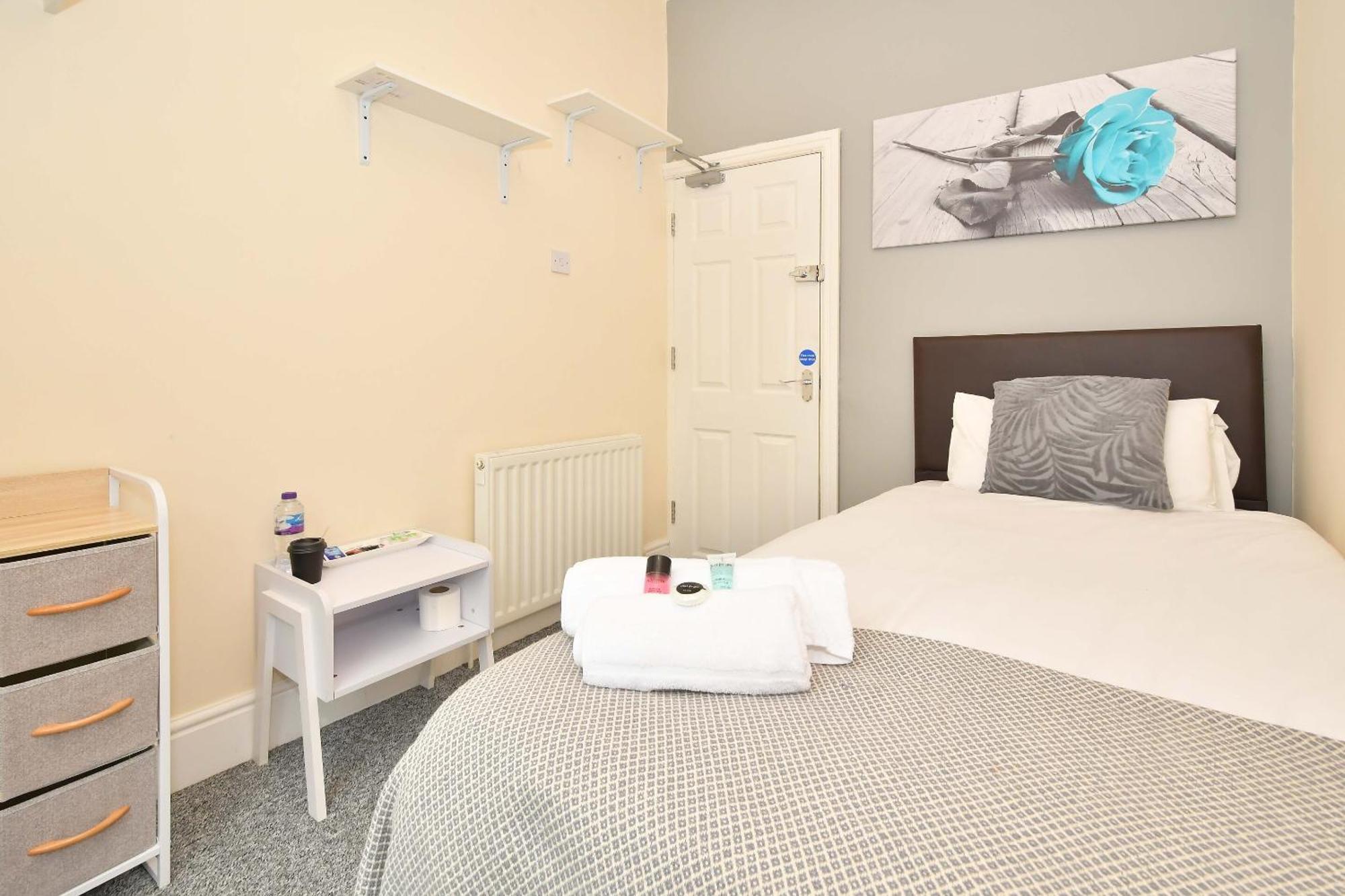 Townhouse @ 178 Ruskin Road Crewe Ngoại thất bức ảnh